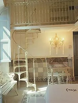 Laetitia Pensión 3*